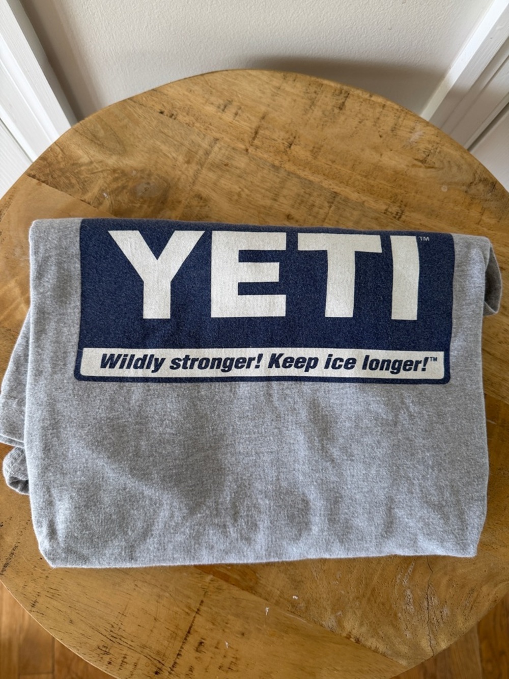 Men’s Yeti Grey Tee with Navy and White Logo